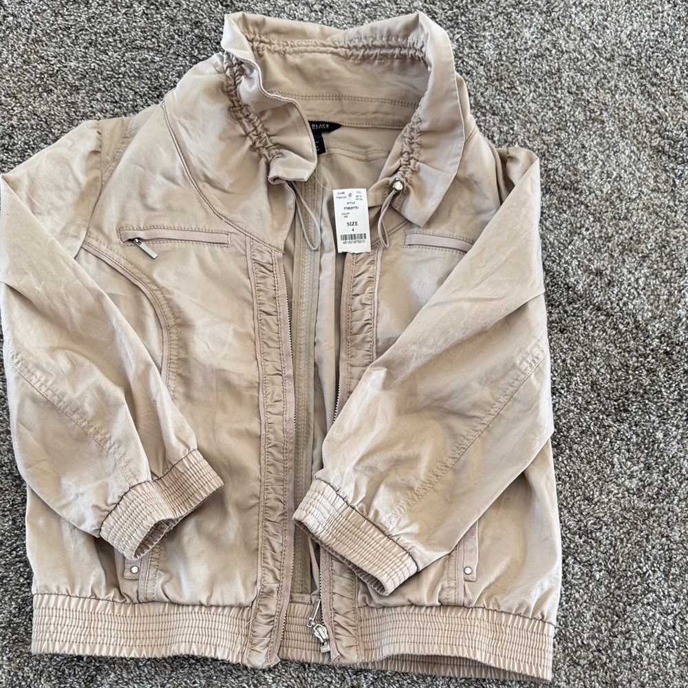 White House Black Market Beige Jacket size 4 NWT